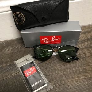 Ray-Ban Sunglasses NEW IN BOX SOLD